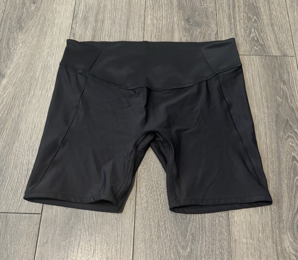Skims Compression Bike Shorts Size Medium Onyx
